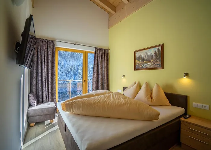 Alpenhof * جيرلوس